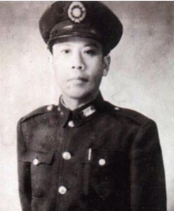 ​惨烈的碾庄战斗：六千发炮弹炸不掉一座碉堡，八纵主攻连只剩4人