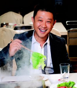 ​海底捞张勇的故事，技校毕业曾做过电焊工，靠服务做火锅完成逆袭