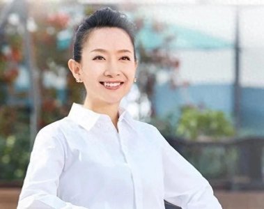 ​主持人王芳与田捷：年龄差距15岁的婚姻背后，隐藏着怎样的故事？