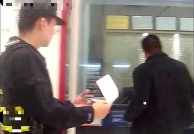 ​93000元取现惊魂记：柳州男子被识破的背后故事