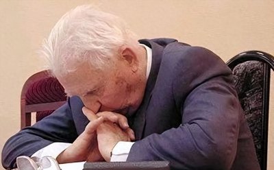 ​安德罗波夫执掌苏联仅15个月，若他多活几年，苏联是否还会解体