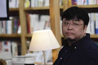 ​北京日报：“精日没啥”，罗永浩三观被锤子砸碎了么
