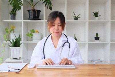 ​“女人三十如狼，四十如虎”：中医与现代医学的深度解读