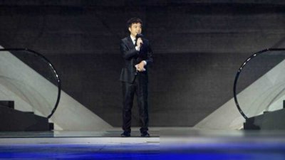 ​记者：段暄向不止一位官员输送利益，曾在巴塞罗那、挪威给过贿赂