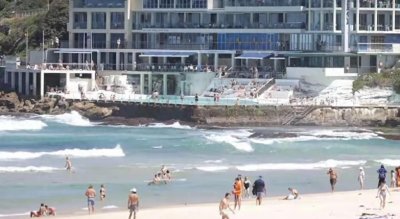 ​比基尼的诱惑与法律的边界：中国游客悉尼被捕事件反思。