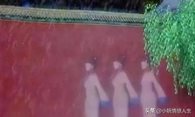 ​故宫宫墙的宫女身影，真的是打雷时录下的影像吗？