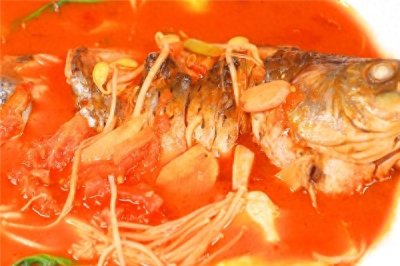 ​厨师长教你做风味酸辣鱼，操作讲解简单明了，店里面的一道大菜
