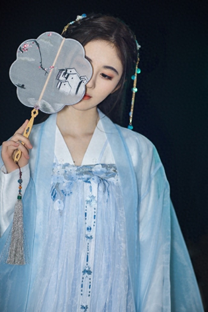 呀，鞠婧祎这个小姐姐也太好看了吧，无水印图集拿走不谢