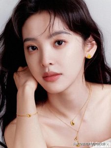 ​章若楠这个1996年的妹妹，白月光初恋脸，颜值真高！温柔似水