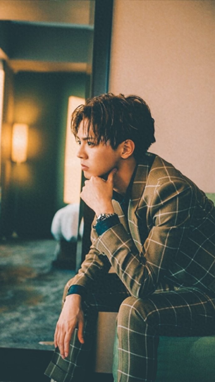 片寄凉太桥本环奈合影,他们都是神仙颜值呀